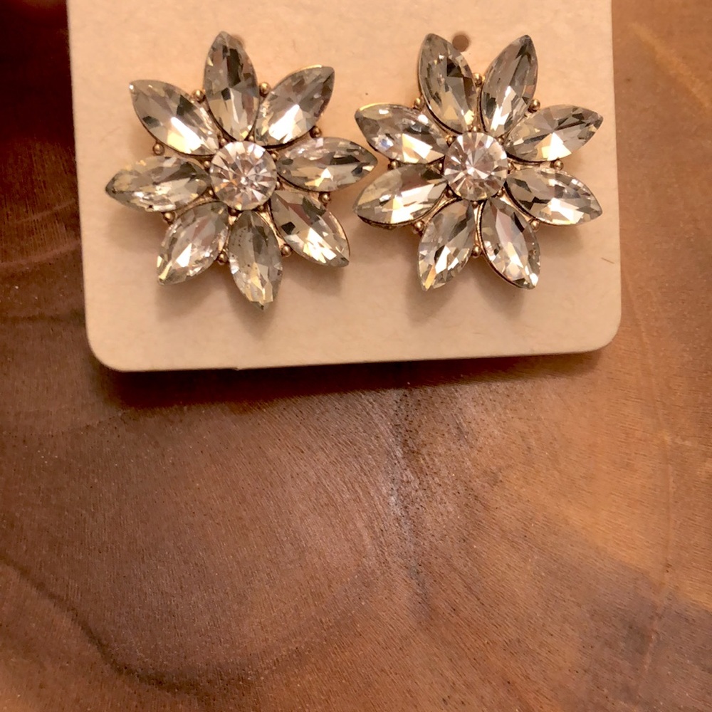Classic Clear Diamond + Gold Crystal Flower Statement Earrings - Picture 5 of 7